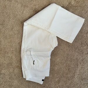 INC White Capri Pants with Zipper Detail
